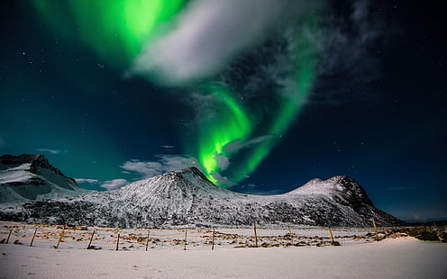 Aurora Borealis Lampu Utara, gunung salju, aurora borealis, lampu utara, Wallpaper HD HD wallpaper