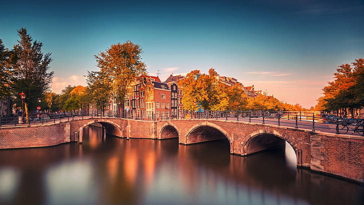 Амстердам, Холандия, мост, падане, Сгради, дървета, река, канал, лодки, мост, град, Северна Холандия, Северна Холандия, Холандия, Холандия, Амстердам, HD тапет