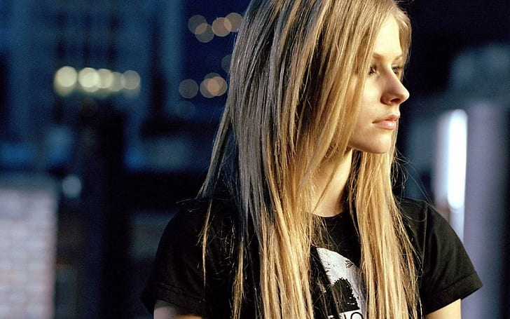 Avril Lavigne Beautiful High Definition Avril Lavigne Avril Lavigne Music Hd Wallpaper Wallpaperbetter