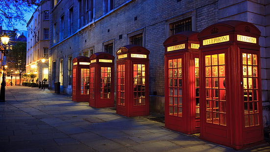 five red telephone booths, city, cityscape, England, telephone, HD wallpaper HD wallpaper