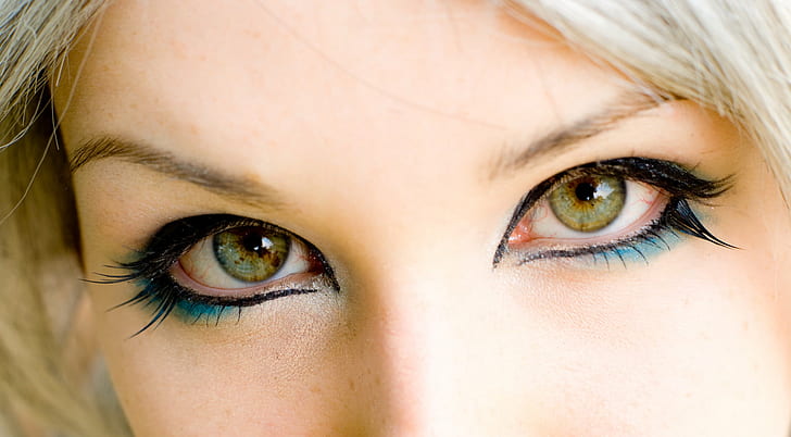 closeup of \woman wearing green and black eyeshadow, Animagic, closeup, woman, green, black, eyeshadow, convention, cosplay, pretty  girls, fashion, women, close-up, beauty, beautiful, females, human Eye, blond Hair, human Face, people, caucasian Ethnicity, eyelash, looking, one Person, young Adult, HD wallpaper