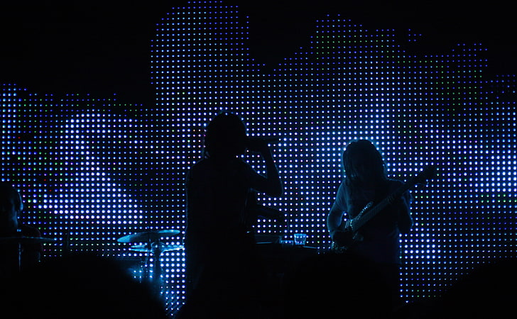 حفلة موسيقية ليلية ، صورة ظلية لشخص يعزف على الجيتار ، موسيقى ، ليلية ، حفلة موسيقية، خلفية HD
