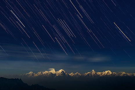 deszcz meteorytów w górach, fotografia, krajobraz, natura, gwiazdy, góry, gwiaździsta noc, zaśnieżony szczyt, długa ekspozycja, niebo, Himalaje, Chiny, światło księżyca, Tapety HD HD wallpaper