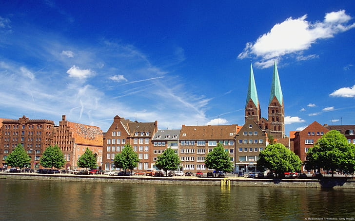 Der Fluss von Lübeck in Deutschland, Deutschland, Lübeck, Fluss, HD-Hintergrundbild