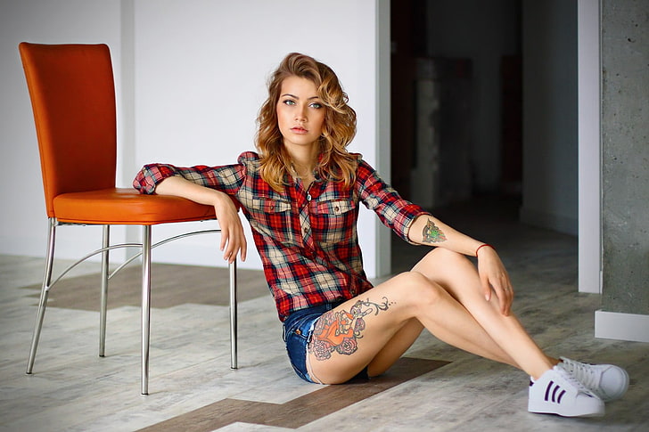 black and red checked sport shirt, women, sitting, tattoo, chair, jean shorts, sneakers, on the floor, looking at viewer, ass, plaid shirt, HD wallpaper