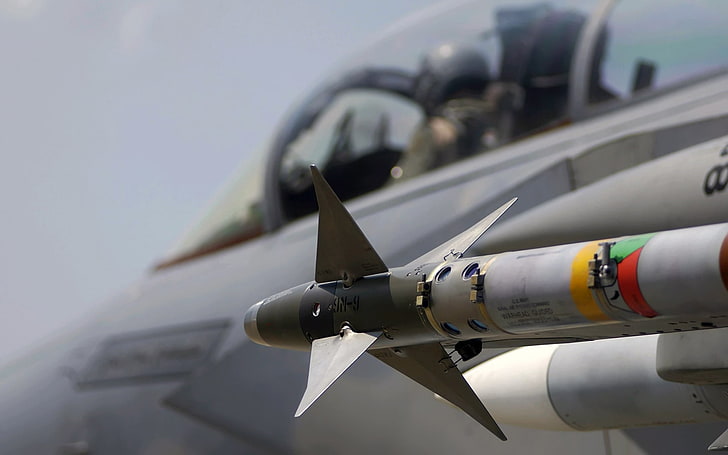 灰色の戦闘機、航空機、ジェット、AIM-9サイドワインダー、F-15ストライクイーグル、軍用機、米空軍、 HDデスクトップの壁紙