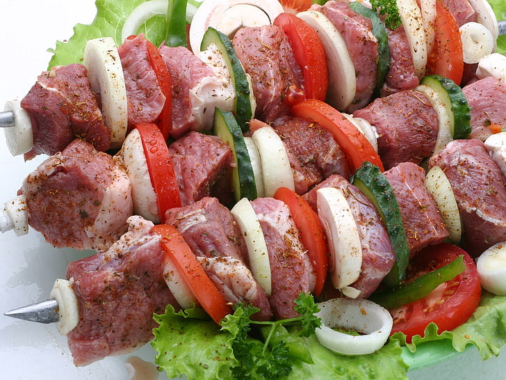 surowe mięso, mięso, warzywa, szaszłyki, Tapety HD