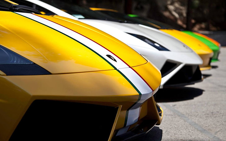 крупным планом фото пяти гоночных автомобилей различного цвета, Lamborghini, желтые автомобили, машина, HD обои