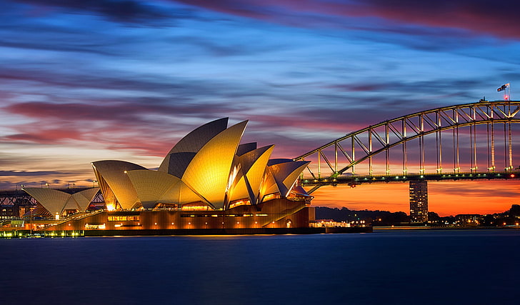 Opéra de Sydney, Australie, mer, ciel, nuages, coucher de soleil, orange, pont, lumières, soir, éclairage, Australie, Baie, Sydney, Opéra, Fond d'écran HD