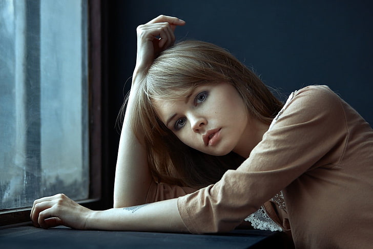 woman wearing brown long-sleeved top, Anastasia Scheglova, women, blonde, model, portrait, looking at viewer, HD wallpaper