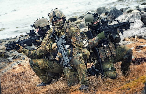 espingarda de assalto preta, grama, Alemanha, soldados, espingarda, equipamento, assalto, Bundeswehr, HK G36, HD papel de parede HD wallpaper
