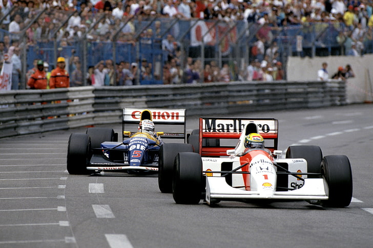 青と赤の2つのフォーミュラ1、アイルトン・セナ、ナイジェル・マンセル、マクラーレンMP4 / 7、ウィリアムズFW14B、GPモナコ、シーズン1992、 HDデスクトップの壁紙