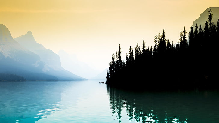 green leaf trees, lake, landscape, mist, mountains, pine trees, boat, Alberta, lake Maligne, HD wallpaper