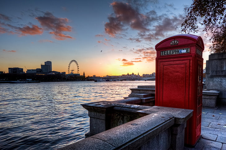 London Skyline With Telephone Booth, red telephone box, Cityscapes, London, cityscape, HD wallpaper