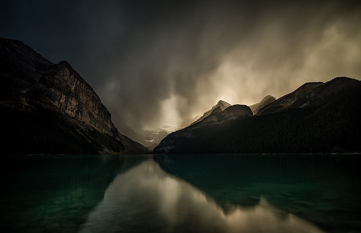 photography, landscape, nature, lake, mountains, dark, clouds, reflection, storm, Lake Louise, Canada, HD wallpaper