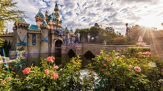 niebo, California, Stany Zjednoczone, turystyka, zamek, Disneyland, ogród, anaheim, atrakcja turystyczna, natura, zachód słońca, woda, promień słońca, bajka, punkt orientacyjny, zamek śpiącej królewny, kwiat, Tapety HD HD wallpaper