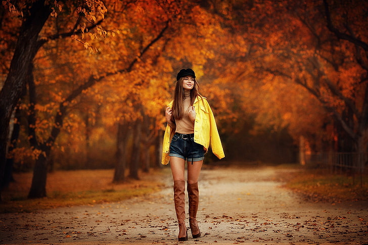 Dmitry Arhar, mujeres al aire libre, otoño, árboles, mujeres, chaqueta amarilla, Anastasia Barmina, Ksenia, Fondo de pantalla HD