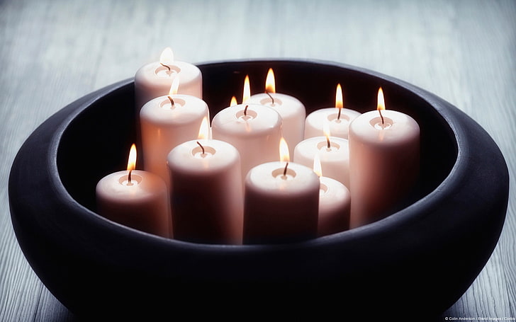 Quiet candlelight-Windows HD Wallpaper, white pillar candle lot, HD wallpaper