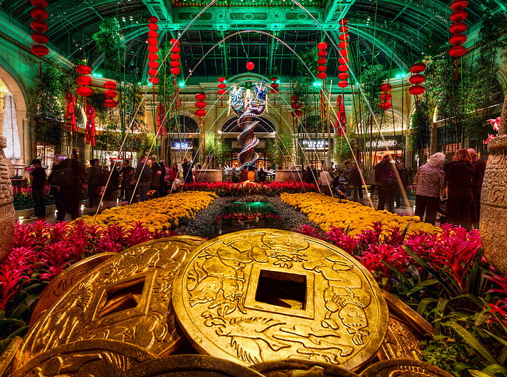 Bellagio Gardens  New Year, gold-colored coins, Holidays, New Year, Flower, Garden, Dragon, Interior, Luck, Hotel, Casino, Botanical, Bellagio, Decorated, Conservatory, Chinese New Year, Bellagio Hotel and Casino, HD wallpaper