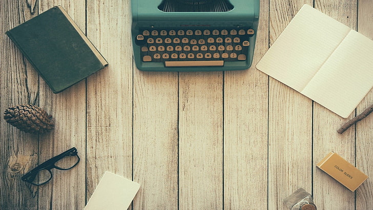 máquina de escrever verde, máquinas de escrever, vintage, estilo retro, madeira, livros, óculos, HD papel de parede