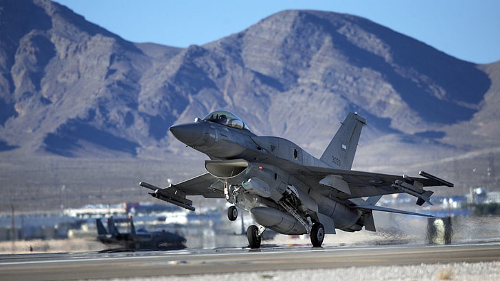 Jet Fighters, General Dynamics F-16 Fighting Falcon, Aircraft, Desert, Jet, Military, Takeoff, HD wallpaper