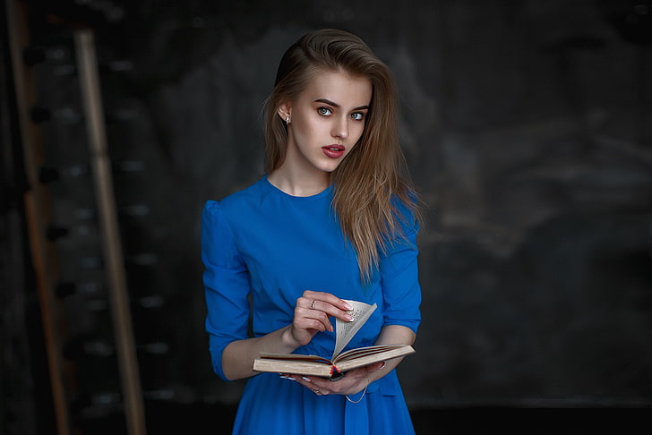 women, blonde, portrait, blue dress, books, red lipstick, HD wallpaper