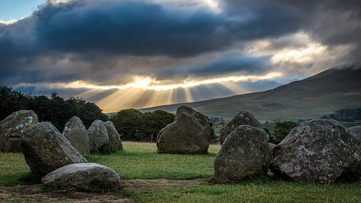 сиви скални камъни, природа, пейзаж, камъни, облаци, трева, дървета, Великобритания, каменен кръг, Lake District, Castlerigg Stone Circle, HD тапет
