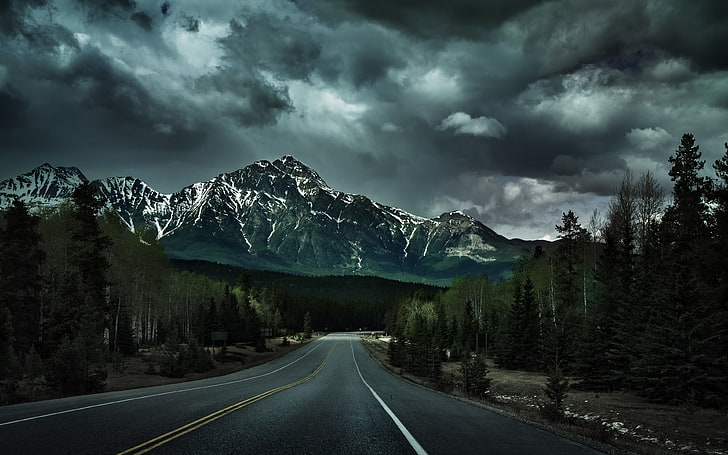 asphalt road, nature, landscape, road, lines, clouds, Canada, mountains, trees, forest, pine trees, snowy peak, hills, dark, road sign, HD wallpaper