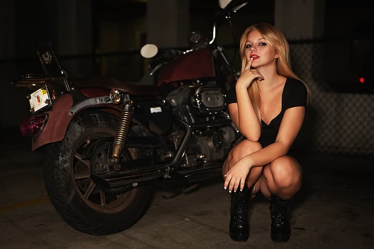 девушка, поза, блондинка, мотоцикл, Christopher Rankin, HD обои