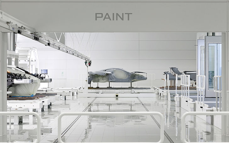 white and black wooden table, McLaren Technology Centre, factories, car, McLaren, HD wallpaper
