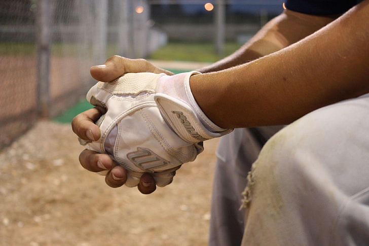athlete, baseball, field, game, gloves, hands, man, park, person, play, player, recreation, softball, sport, HD wallpaper