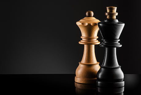 brown queen and black king chess pieces, macro, chess, figure, HD wallpaper HD wallpaper