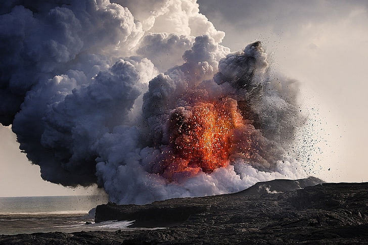 природа, пейзаж, вулкан, изригвания, Хавай, лава, дим, пепел, море, кратер, скала, HD тапет
