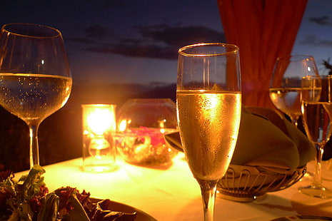 Champagne Sunset Beach Dining, island, romantic, tropical, candlelight, dine, sunset, champagne, romance, ocean, sand, paradise, table-for-two, HD wallpaper HD wallpaper