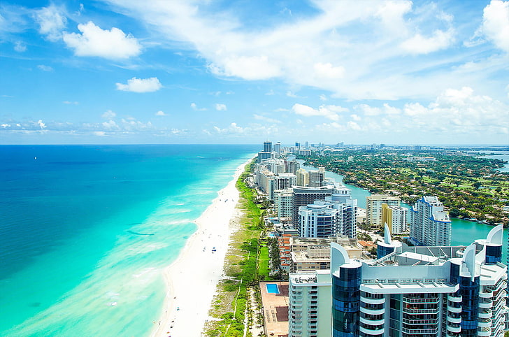 gray high-rise building lot, beach, summer, the ocean, Miami, FL, florida, vice city, HD wallpaper