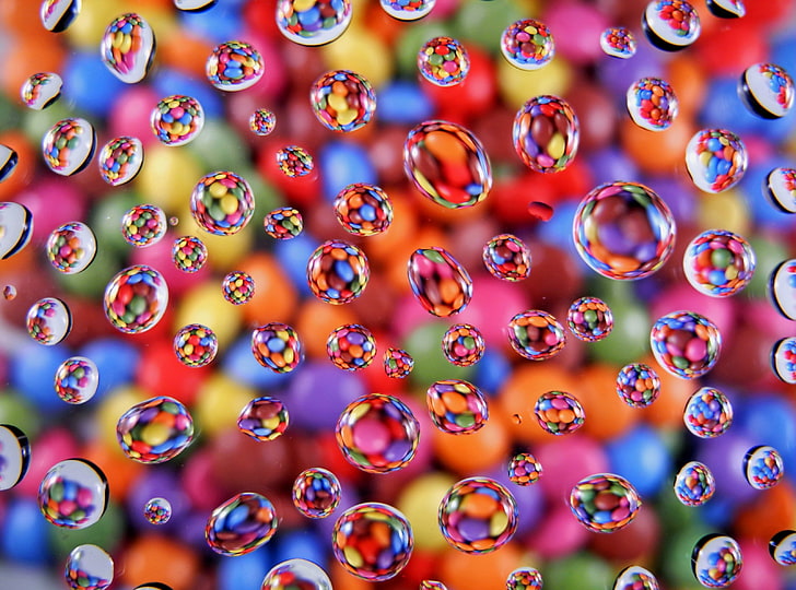 Smarties colorées, papier peint à bulles d'eau multicolore, Aero, coloré, créatif, gouttes, couleurs, macro, gouttes d'eau, Smarties, Fond d'écran HD