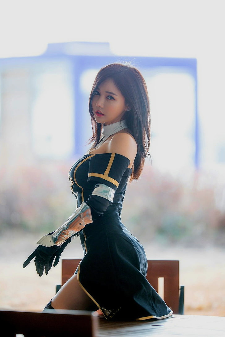 czarna damska sukienka z odkrytymi ramionami, Han Ga Eun, azjatycka cosplayerka, cosplay, sukienka bez ramiączek, kobiety na zewnątrz, odkryte ramiona, azjatycka, Tapety HD, tapety na telefon