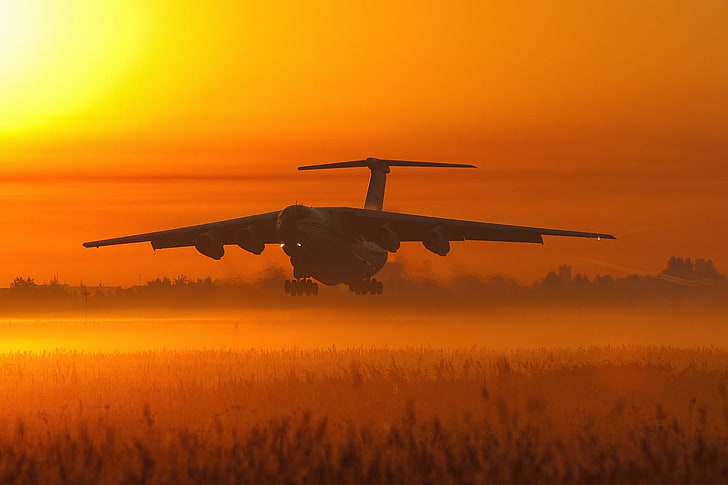 черный самолет цифровые обои, самолет, оранжевый, закат, поле, ил-76, ВВС России, HD обои