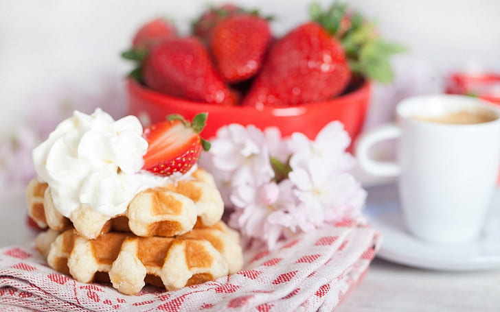 Waffles Strawberry Food, waffle with cream and strawberry toppings, waffles, strawberry, food, HD wallpaper