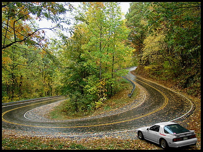 الكوبيه الفضية ، الكوبيه البيضاء بجانب الطريق ، المنعطفات القاسية ، السيارة ، السقوط ، الأشجار ، الطريق ، الأولي D ، rx7، خلفية HD HD wallpaper