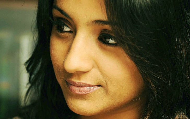 Actrices, Trisha Krishnan, Fondo de pantalla HD