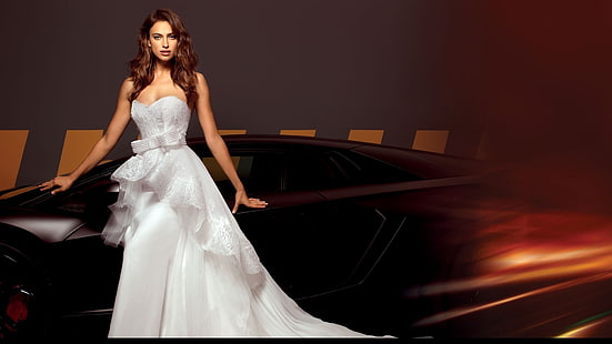 кола, жени с коли, жени, брюнетка, сватбена рокля, булки, Ирина Шейк, HD тапет HD wallpaper