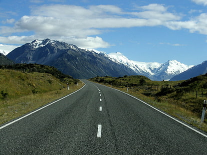 сив асфалтов път, заобиколен от планини през деня, По пътя, път към, Кук, планина, сив, асфалт, през деня, Нова Зеландия, природа, път, пейзаж, на открито, живопис, HD тапет HD wallpaper