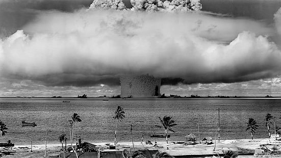 explosion nucléaire, nuages ​​de champignons, monochrome, bombe atomique, Fond d'écran HD HD wallpaper