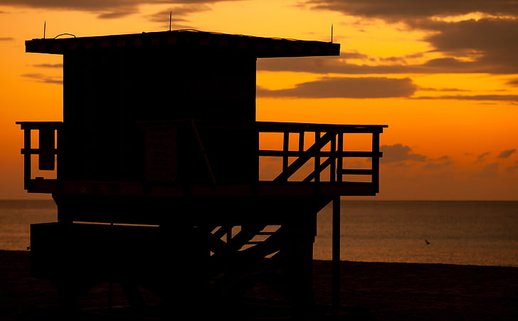 Someone I Used To Know, silhouette of lifeguard house under golden hour, Nature, Sun and Sky, Sunrise, Beach, Silhouette, Florida, united states, south beach, Miami, United States of America, Miami Beach, lifeguard stand, miami-dade county, HD wallpaper