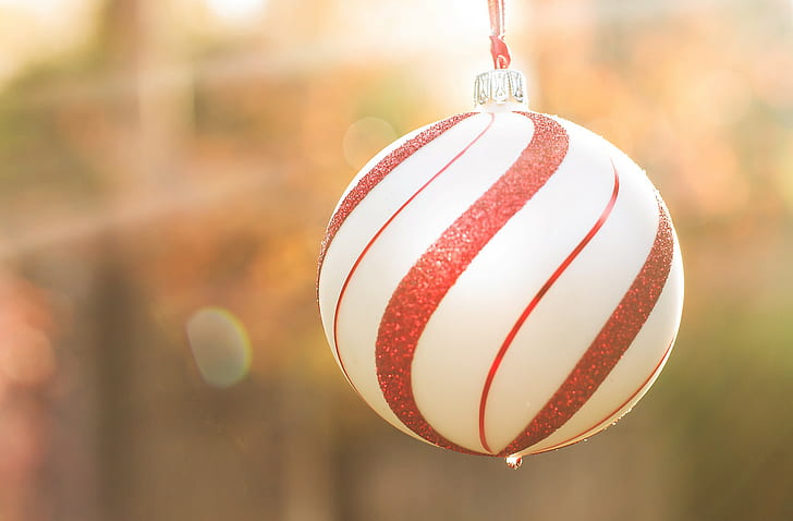 Christmas New year, toy, white and red christmas bauble, ball, toy, Christmas, new year, HD wallpaper