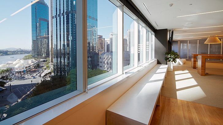 vitrine de madeira branca e marrom, janela, paisagem urbana, interior, HD papel de parede