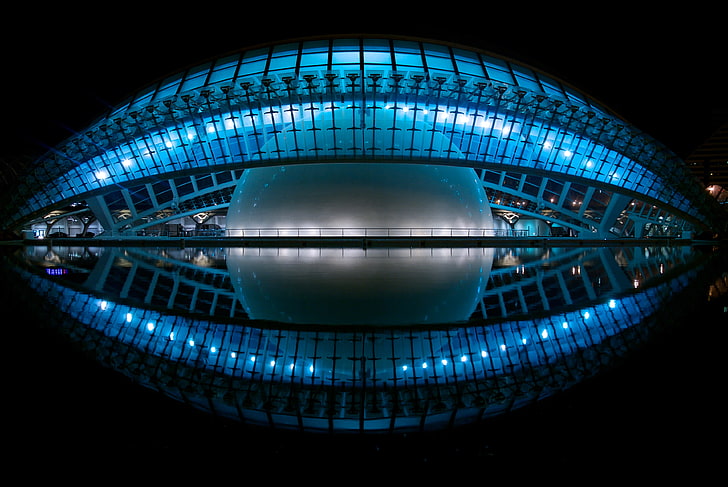 Oval beleuchtetes Stadion, Hemisferic, Valencia, Spanien, Kino, Planetarium, HD-Hintergrundbild