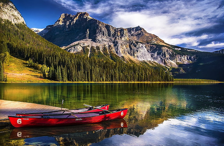 two red kayaks, landscape, nature, lake, mountains, forest, canoes, water, reflection, sunlight, Yoho National Park, Canada, HD wallpaper