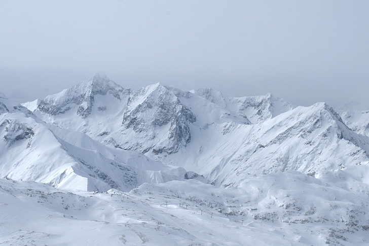 gunung bersalju di bawah langit mendung, lanskap, pegunungan, salju, Wallpaper HD